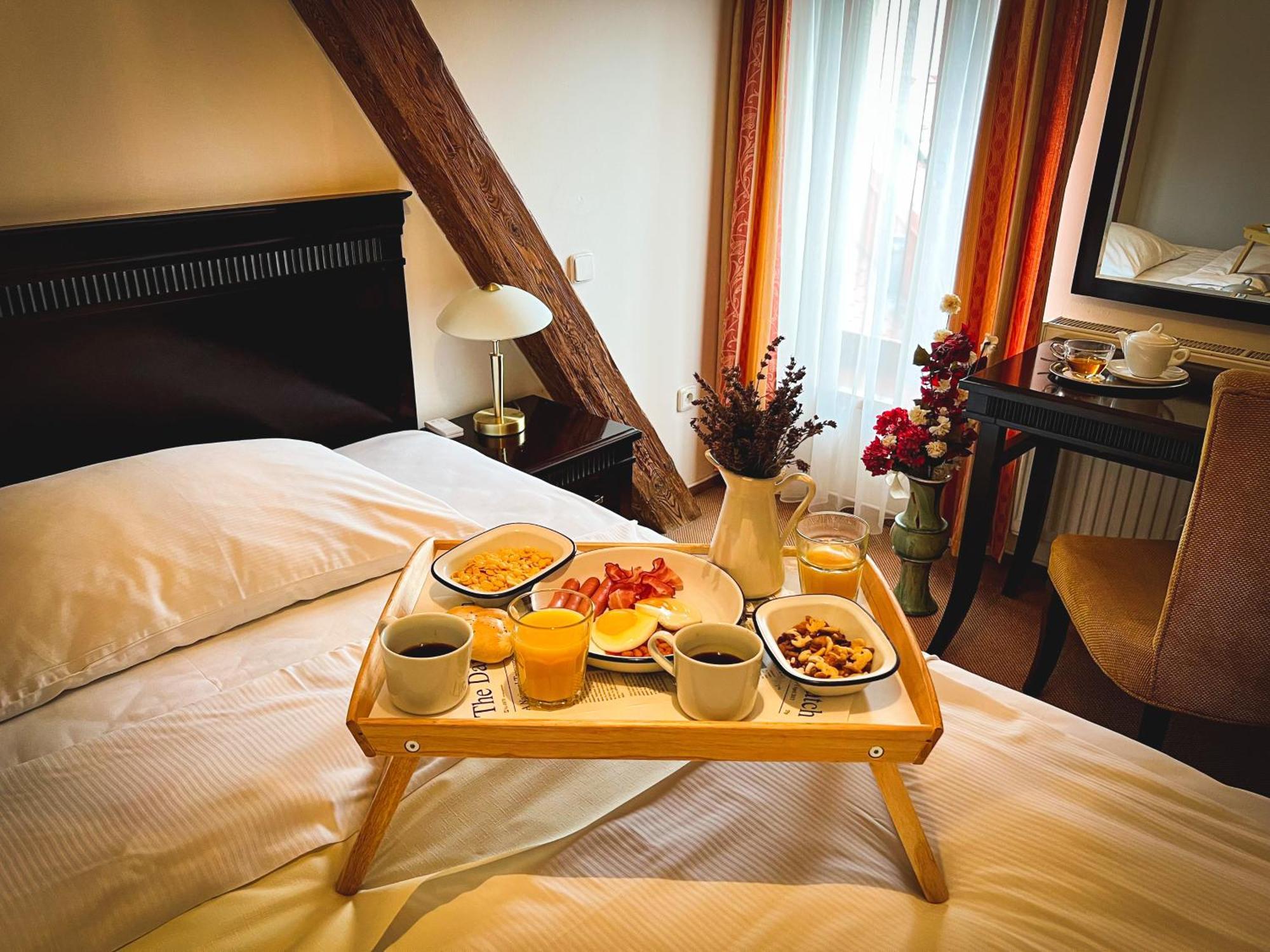 Hotel U Zeleneho Stromu 네포묵 외부 사진