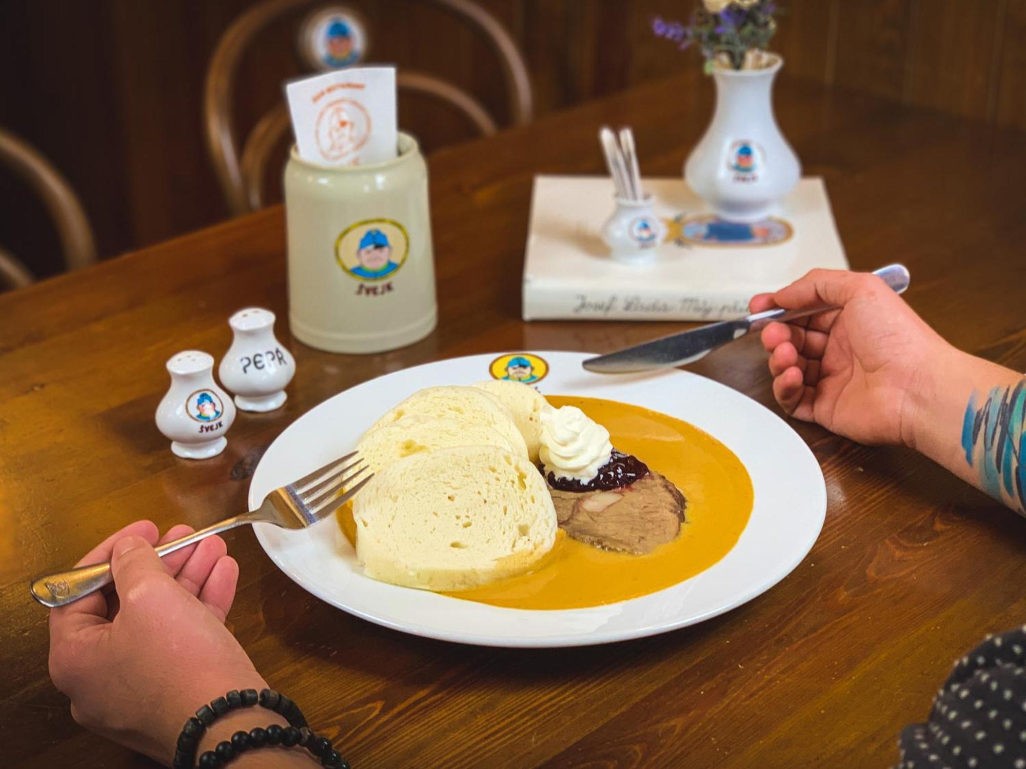 Hotel U Zeleneho Stromu 네포묵 외부 사진