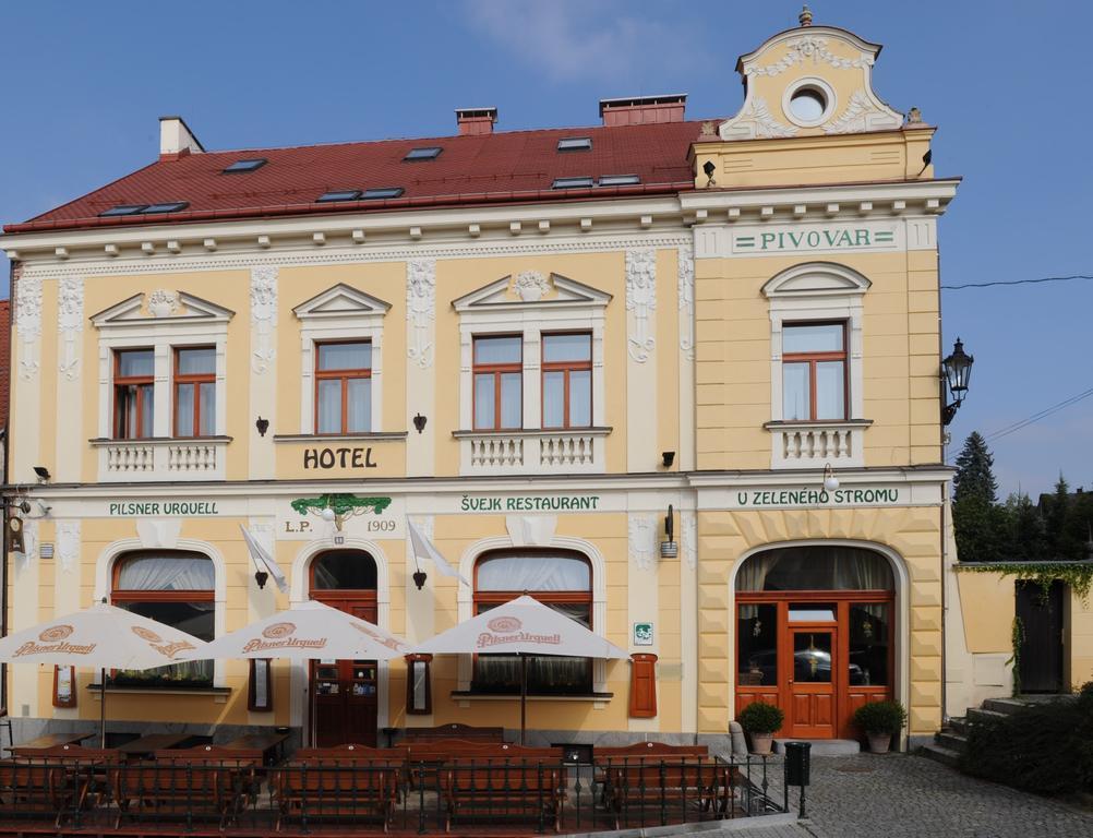 Hotel U Zeleneho Stromu 네포묵 외부 사진
