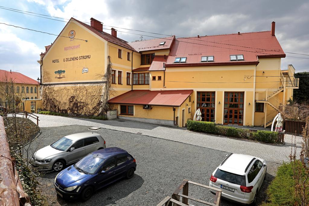 Hotel U Zeleneho Stromu 네포묵 외부 사진