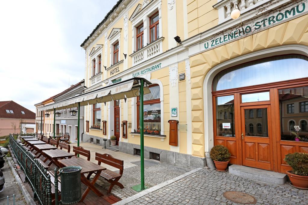 Hotel U Zeleneho Stromu 네포묵 외부 사진